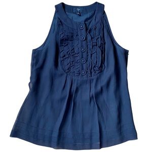 Aqua tank top Women’s Size 6, 100% silk, black color, sleeveless, ruffle buttons
